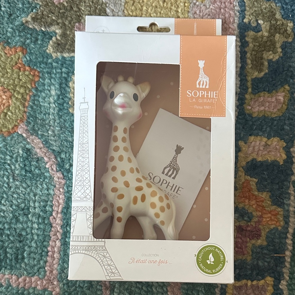 NWT Sophie la Girafe Teething Toy